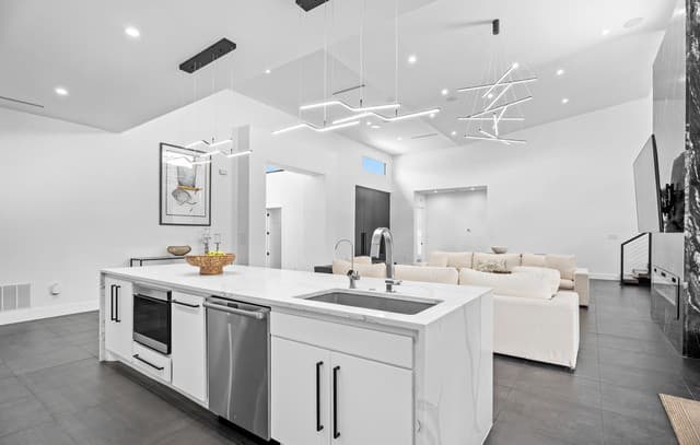 11009  Porter Spgs, San Antonio, TX 78255 — photo 19