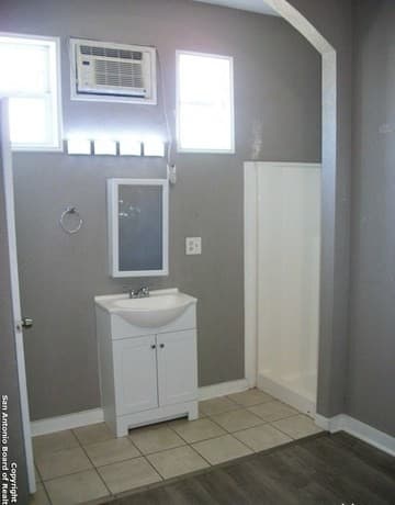 340  McKinley Unit 1, San Antonio, TX 78210 — photo 5