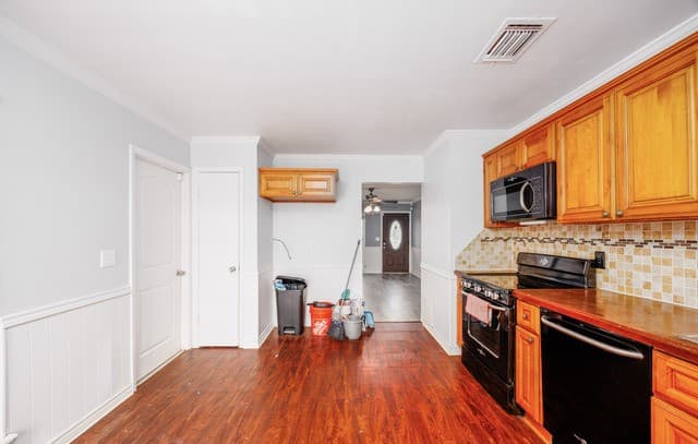 7410  Pipe Spring, San Antonio, TX 78238 — photo 12
