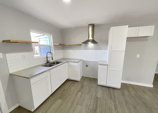 5423  Indian Desert, San Antonio, TX 78242 — photo 10
