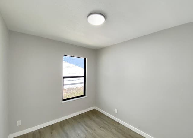 5423  Indian Desert, San Antonio, TX 78242 — photo 14