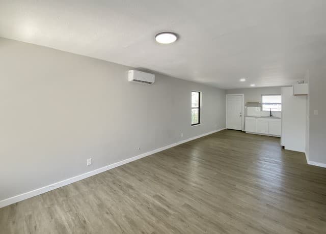5423  Indian Desert, San Antonio, TX 78242 — photo 6
