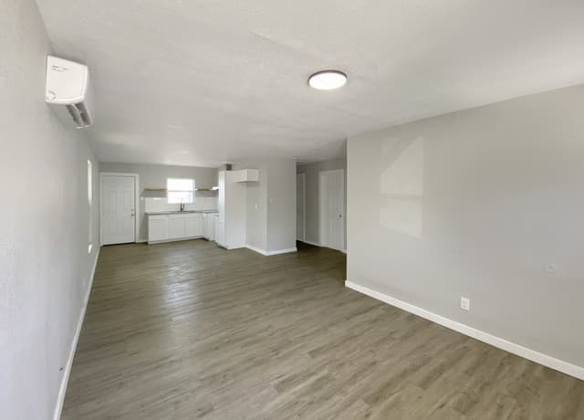 5423  Indian Desert, San Antonio, TX 78242 — photo 7