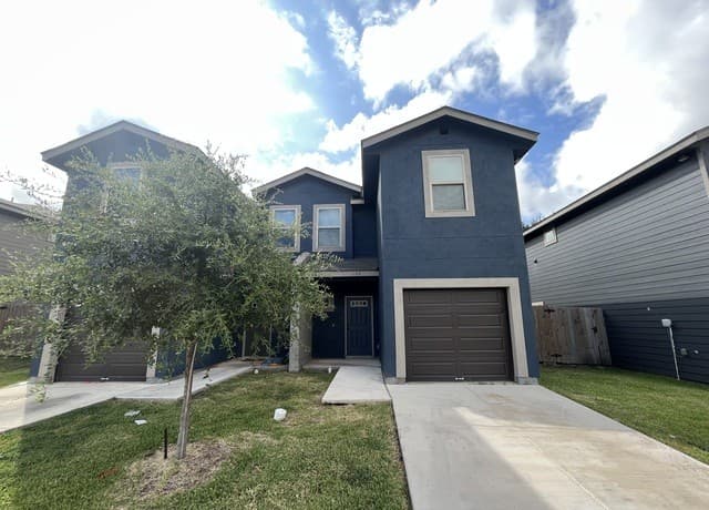 6866 Lakeview Dr