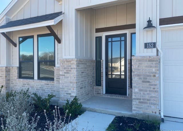 152 W Magnolia Circle, La Vernia, TX 78121 — photo 2