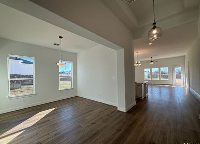 152 W Magnolia Circle, La Vernia, TX 78121 — photo 3