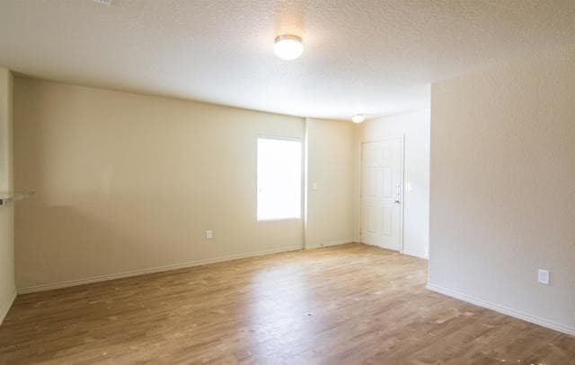 2242  Fishing Trail, San Antonio, TX 78224 — photo 6