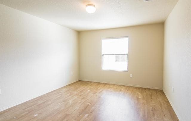 2242  Fishing Trail, San Antonio, TX 78224 — photo 9