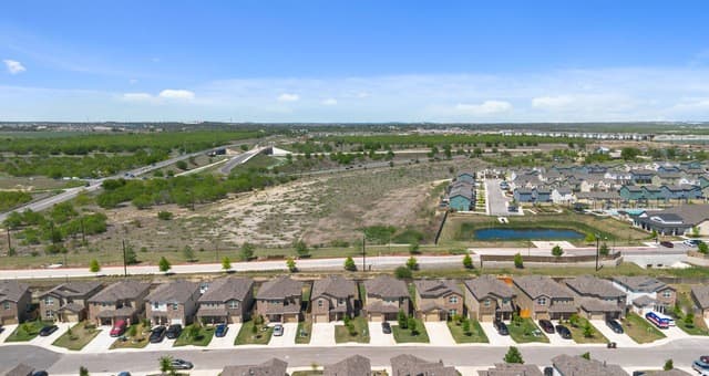 13527  Hummel Loop, San Antonio, TX 78252 — photo 3