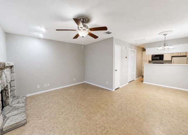 10527  Perrin Beitel Rd Unit C102, San Antonio, TX 78217 — photo 3