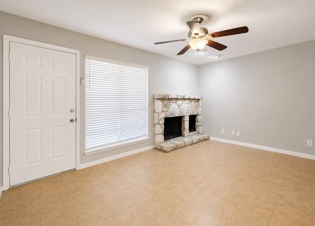 10527  Perrin Beitel Rd Unit C102, San Antonio, TX 78217 — photo 6