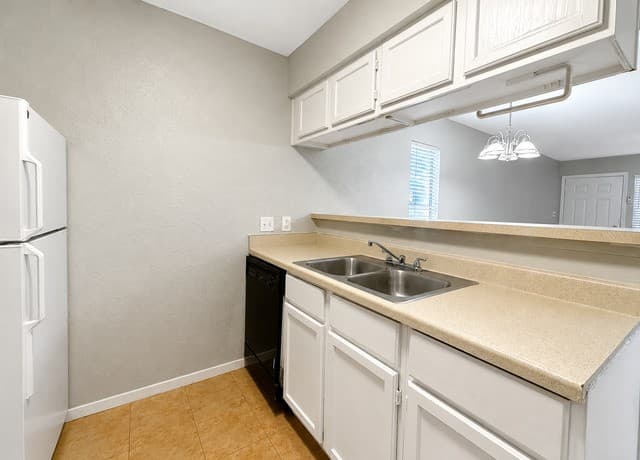 10527  Perrin Beitel Rd Unit C102, San Antonio, TX 78217 — photo 9
