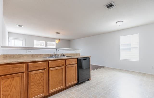 125  Creek Run, Cibolo, TX 78108 — photo 11