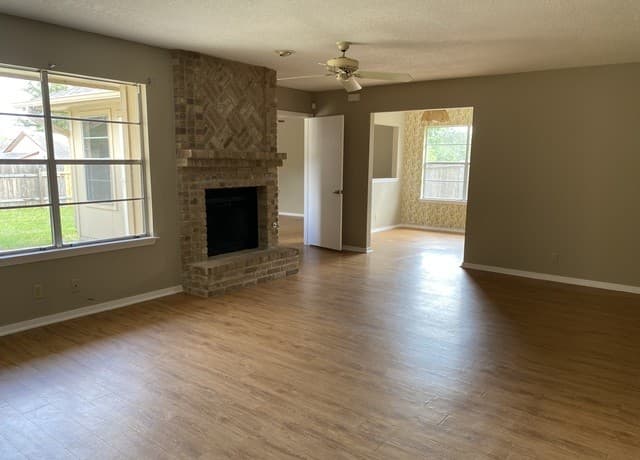 5842  Spring Vly, San Antonio, TX 78247 — photo 4
