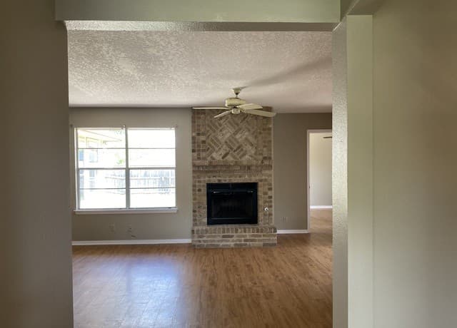 5842  Spring Vly, San Antonio, TX 78247 — photo 5