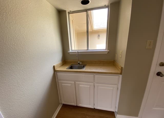 5842  Spring Vly, San Antonio, TX 78247 — photo 9