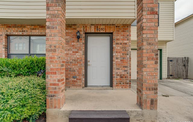 5030  Kenton Royalle