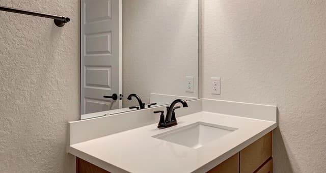 291  Bobs Cove, Castroville, TX 78009 — photo 17