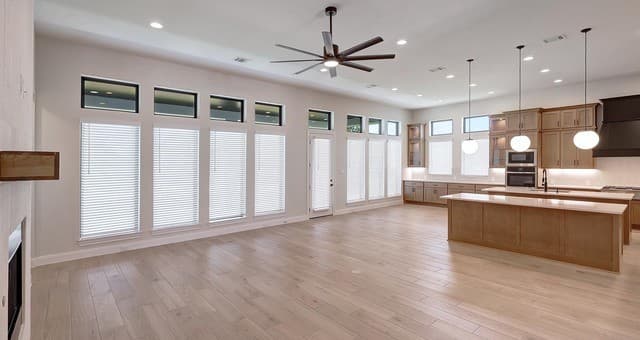 291  Bobs Cove, Castroville, TX 78009 — photo 5