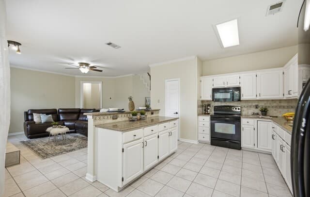 18143  Summer Knoll Dr, San Antonio, TX 78258 — photo 18
