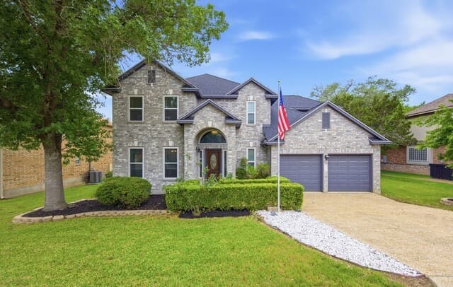 18143  Summer Knoll Dr, San Antonio, TX 78258 — photo 2