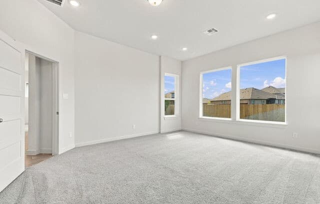 125  Travis Drive, Castroville, TX 78009 — photo 11