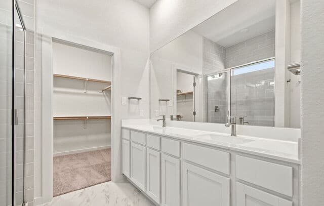 125  Travis Drive, Castroville, TX 78009 — photo 19