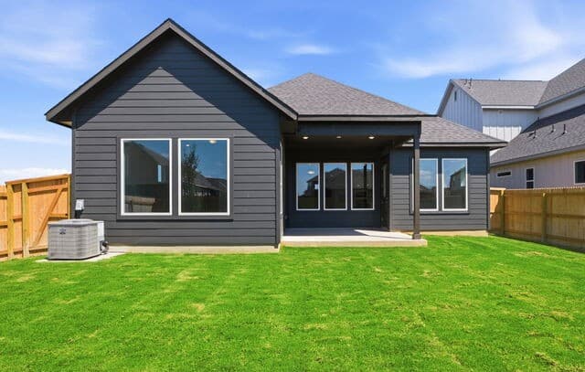 125  Travis Drive, Castroville, TX 78009 — photo 22