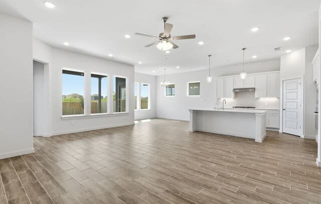 10262  Bartenheim Drive, Schertz, TX 78154 — photo 6
