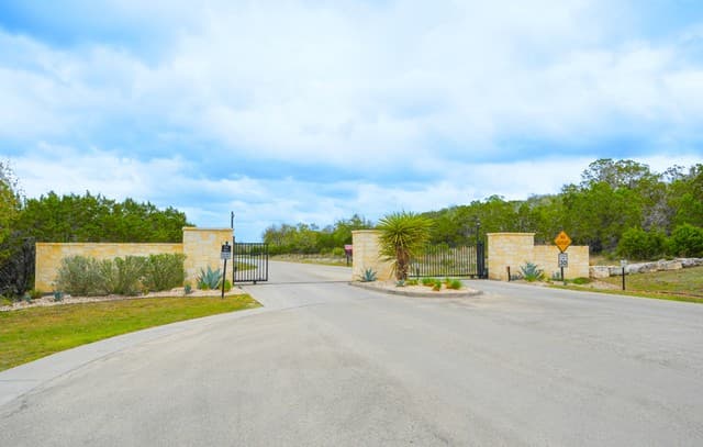 2287  San Jose, Canyon Lake, TX 78133 — photo 3