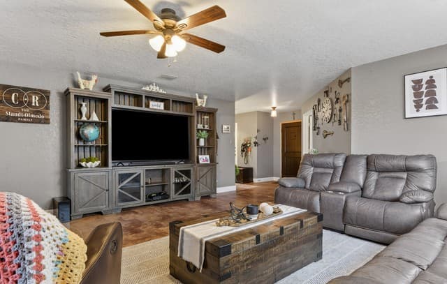 209  Gatewood Falls, Cibolo, TX 78108 — photo 23