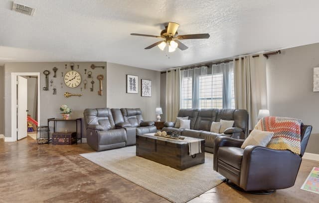 209  Gatewood Falls, Cibolo, TX 78108 — photo 5