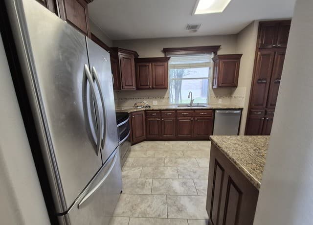 712  Moss Wood, Schertz, TX 78154 — photo 8