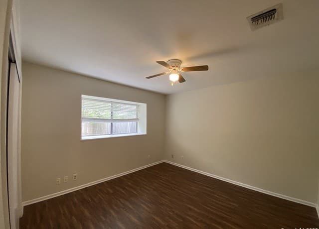 7214  Rimwood St, Live Oak, TX 78233 — photo 17