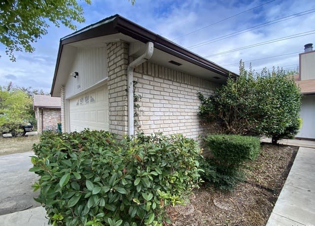 7214  Rimwood St, Live Oak, TX 78233 — photo 2