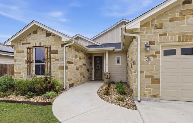 238  Iron Gate, Pleasanton, TX 78064 — photo 2