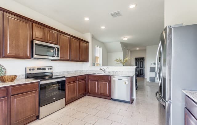 10628  Rayburn Lndg, San Antonio, TX 78252 — photo 10