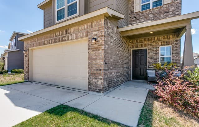 10628  Rayburn Lndg, San Antonio, TX 78252 — photo 3