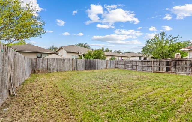 6526  Charles Field, San Antonio, TX 78238 — photo 18