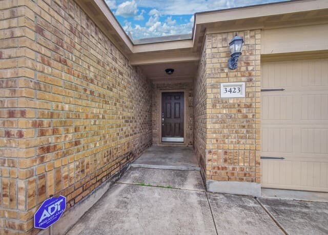 3423  Foster Meadows, San Antonio, TX 78222 — photo 2