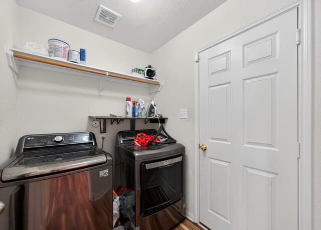 3423  Foster Meadows, San Antonio, TX 78222 — photo 24
