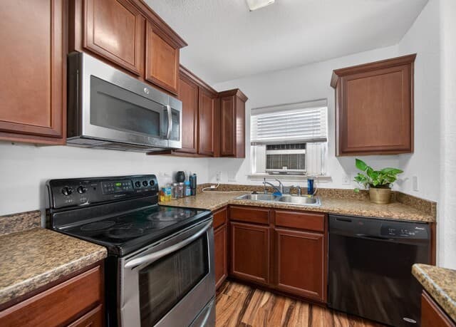 3423  Foster Meadows, San Antonio, TX 78222 — photo 8