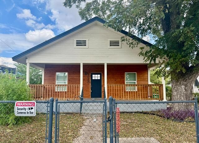 113  Thelka, San Antonio, TX 78214 — photo 2