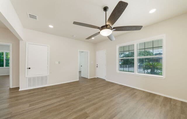 1321  Waverly Ave, San Antonio, TX 78201 — photo 9