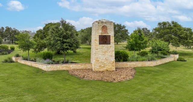 1322 Trailhead