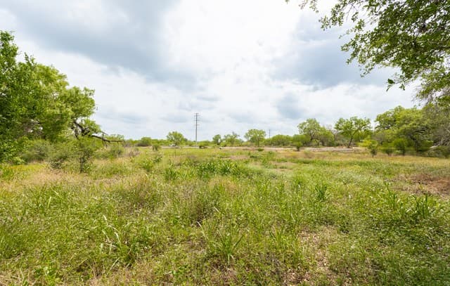12488  S Us Highway 181, San Antonio, TX 78223 — photo 6