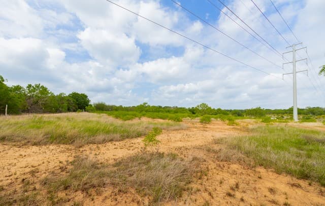 12488  S Us Highway 181, San Antonio, TX 78223 — photo 8