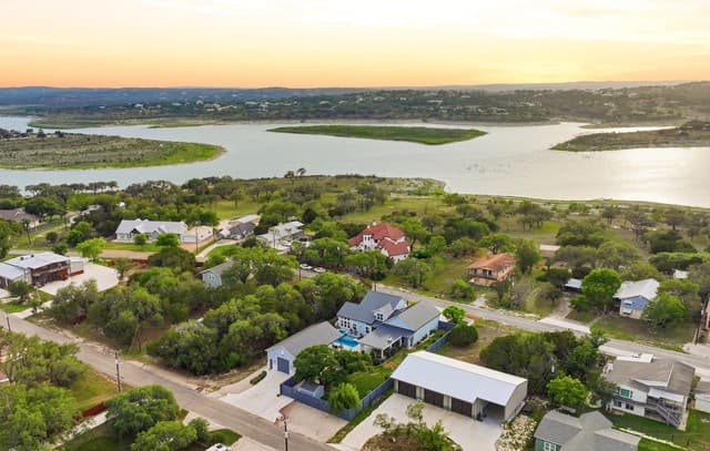 2551  Lakeshore Dr, Canyon Lake, TX 78133 — photo 12