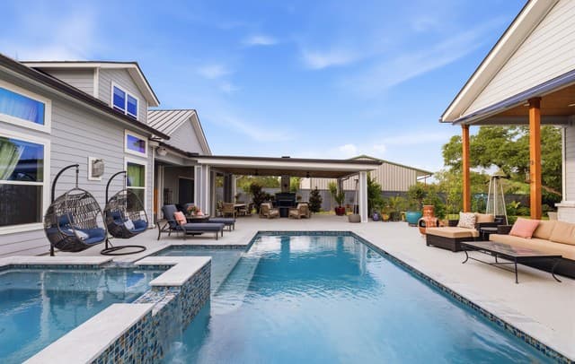 2551  Lakeshore Dr, Canyon Lake, TX 78133 — photo 5