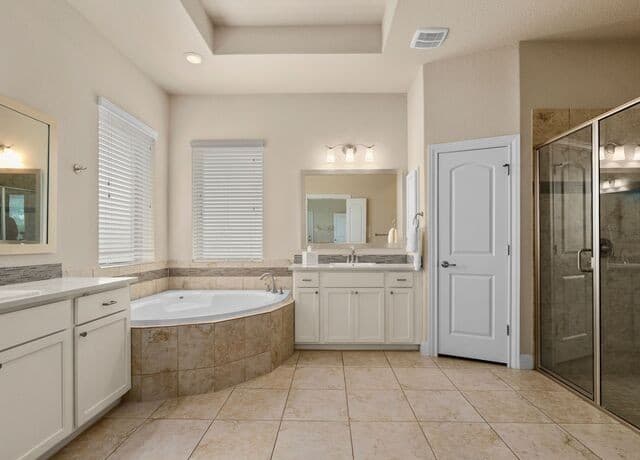 18003  Resort View, San Antonio, TX 78255 — photo 18